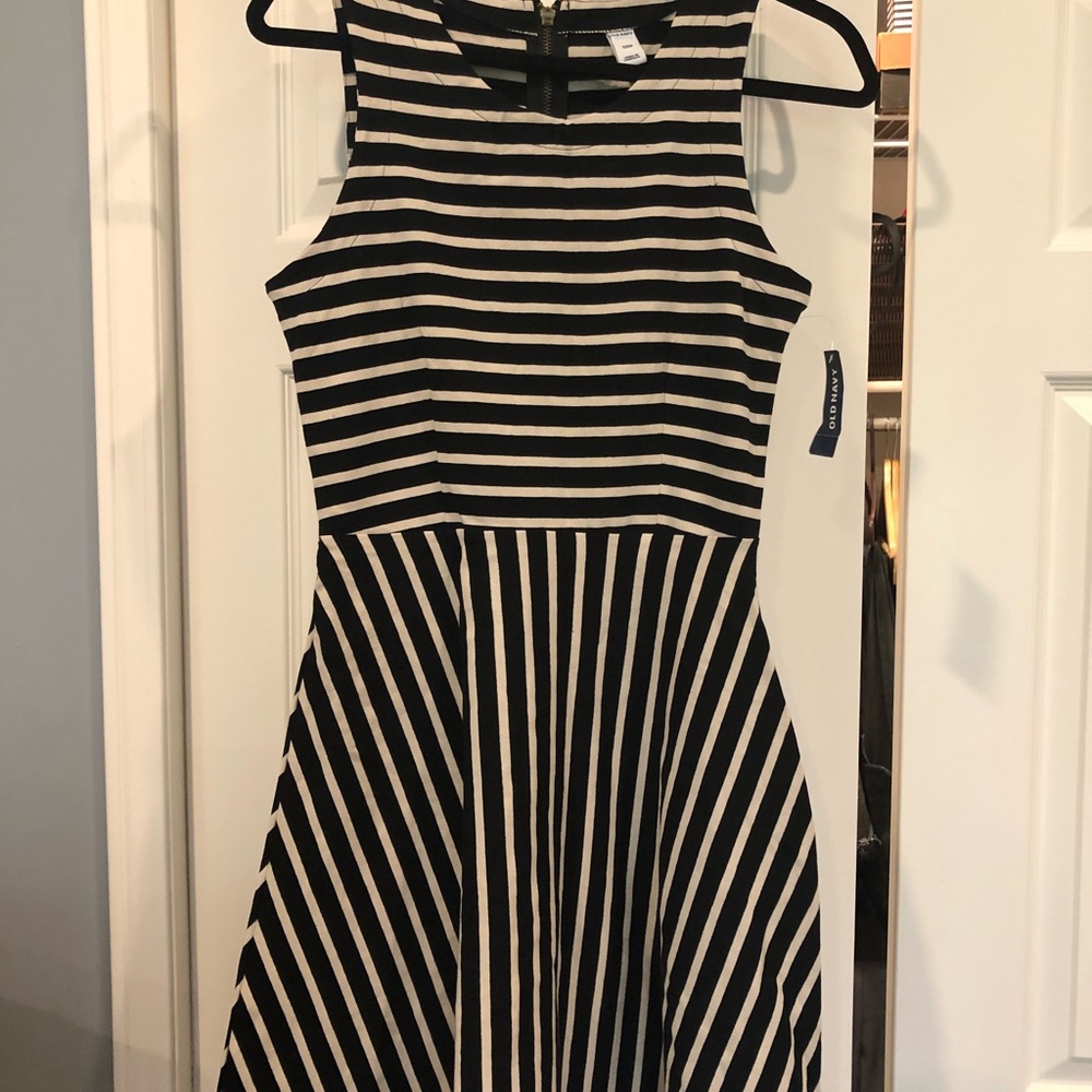 Cute Old Navy Dress